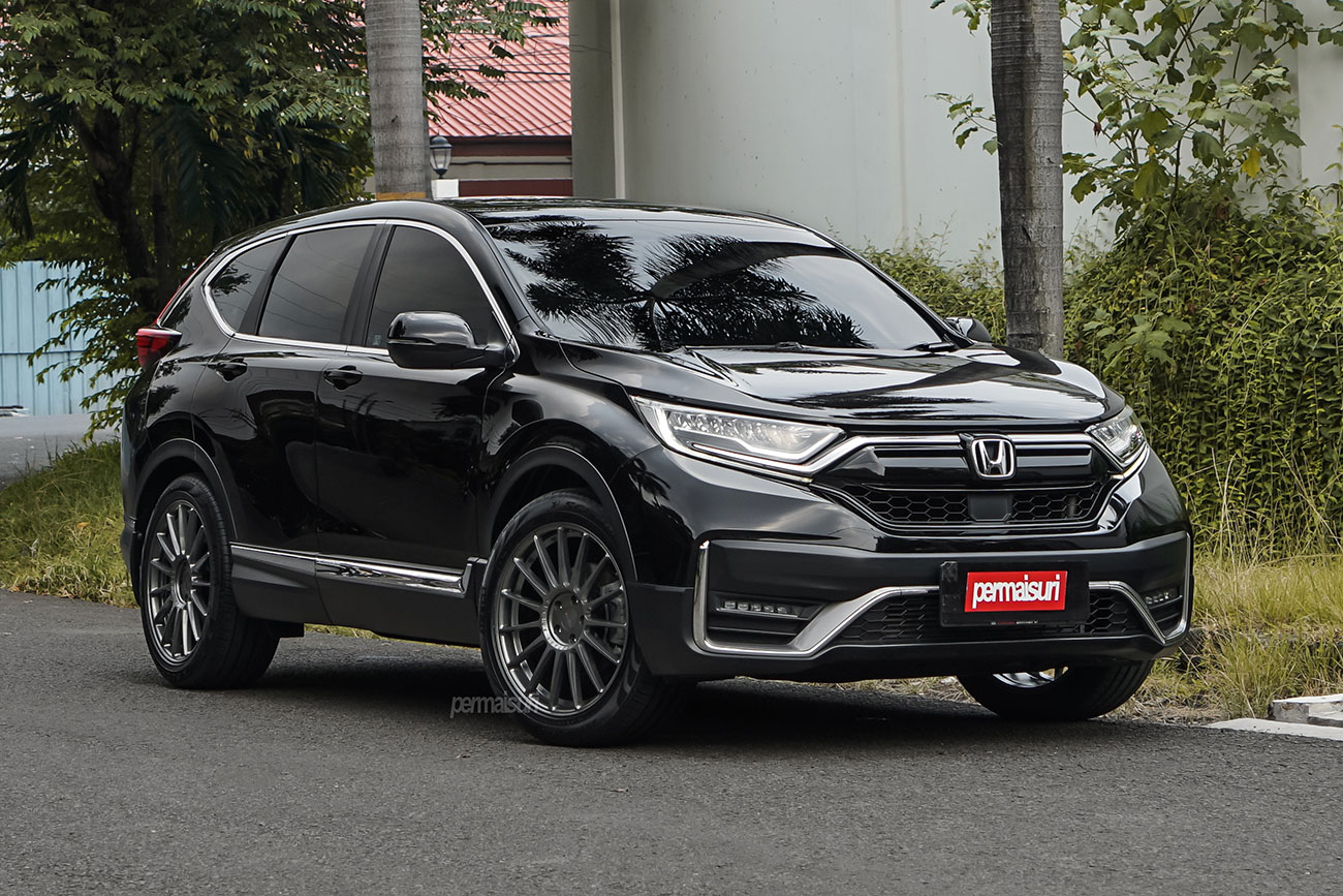 TSW Paddock with Honda CRV