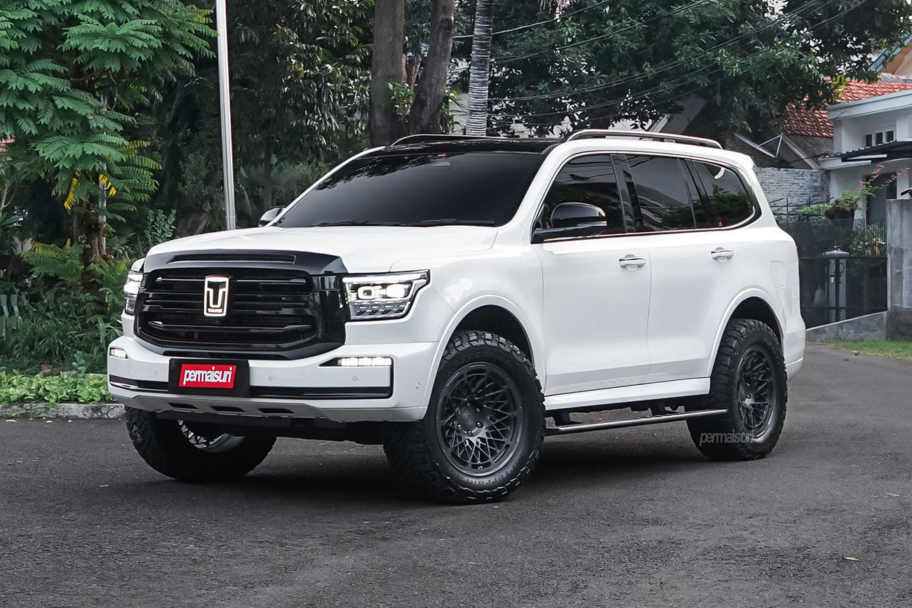 SRC SR04.6 with GWM Tank 500 HEV