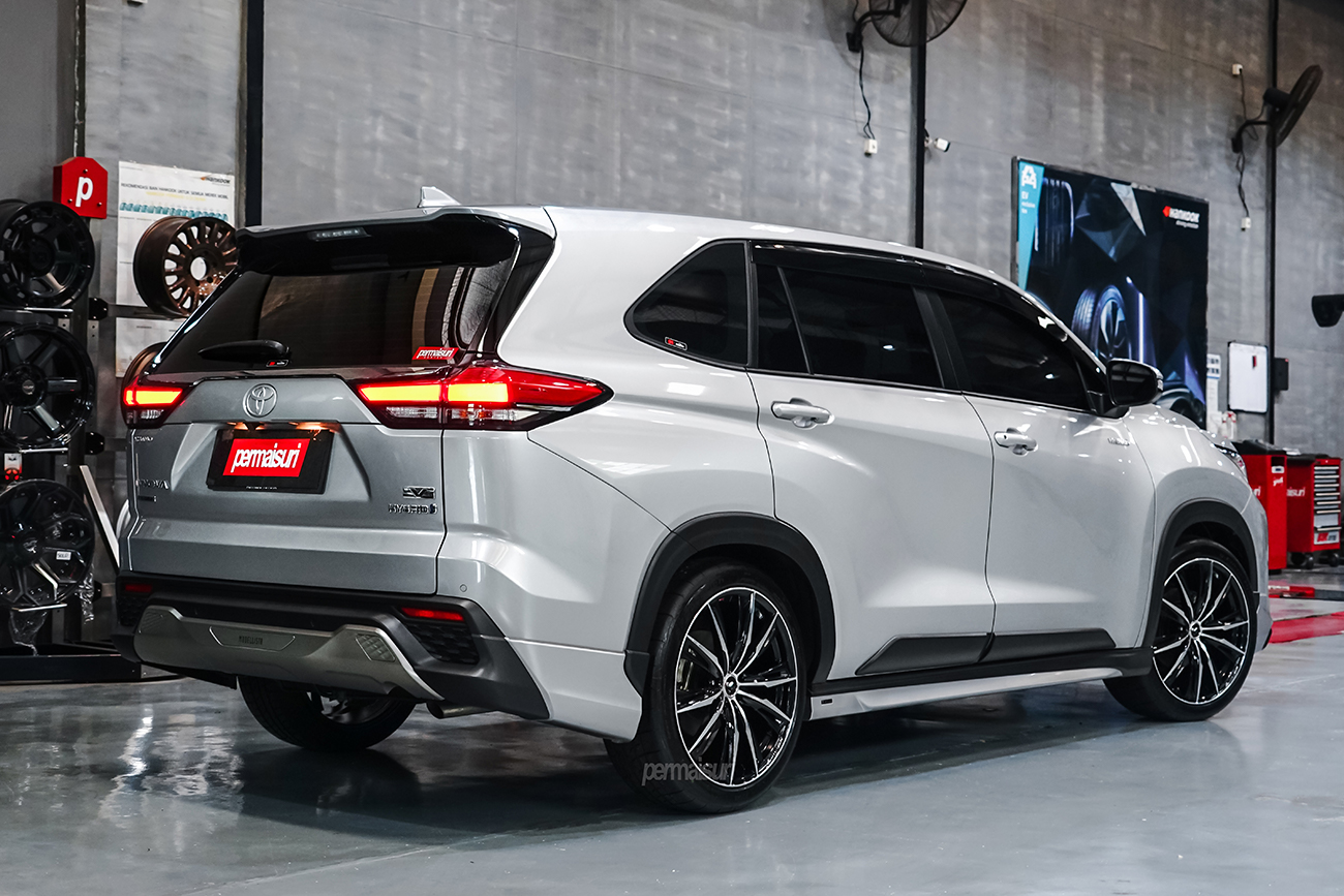 Weds Leonis GX with Toyota Innova Zenix