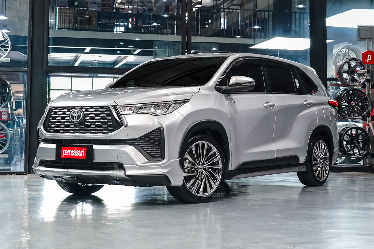 Weds Leonis FS with Toyota Innova Zenix