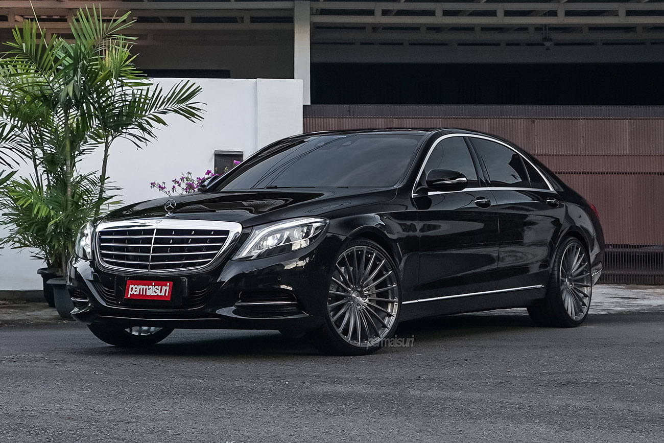 SRC SR03 with Mercedes Benz S-Class W222