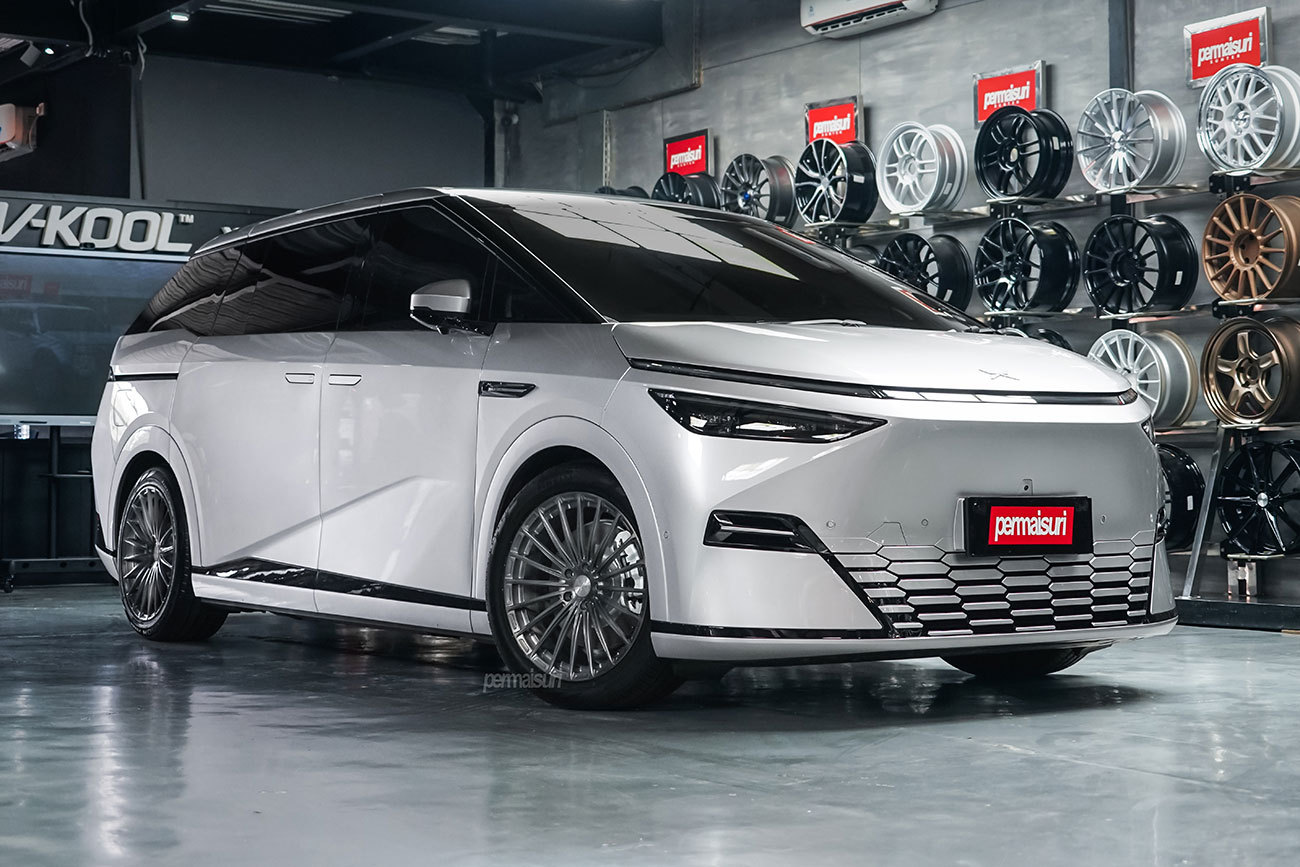 SRC SR03 with Xpeng X9