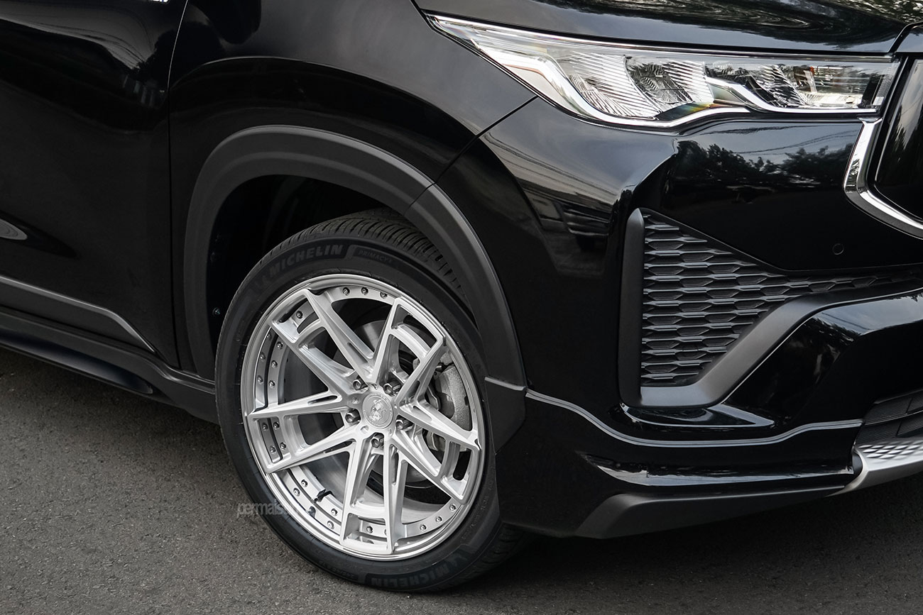 Permaisuri | Premier Edition CSDC-F with Toyota Innova Zenix