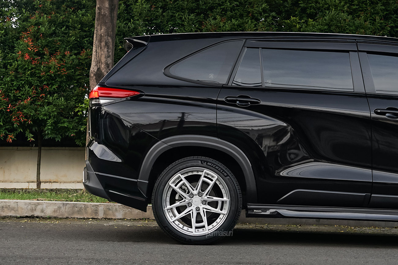 Permaisuri | Premier Edition CSDC-F with Toyota Innova Zenix