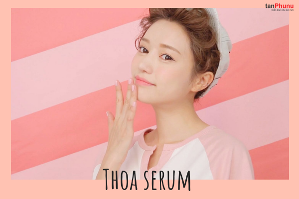 Thoa serum có chứa thành phần chống oxy hoá.png