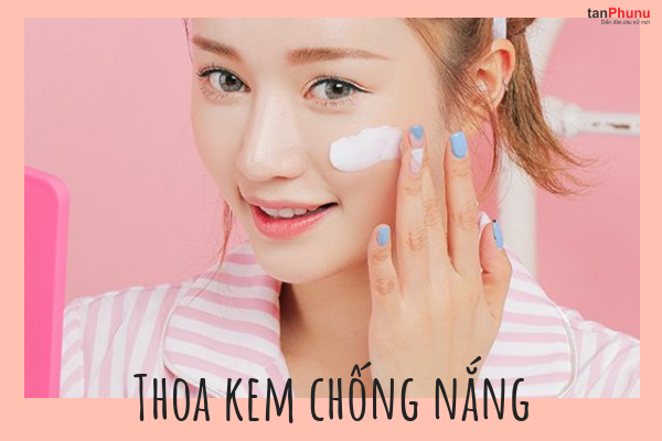 Thoa kem chống nắng.png