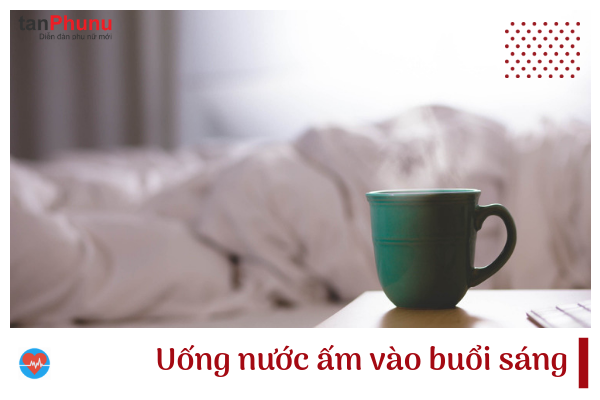 Uống nước ấm vào buổi sáng.png