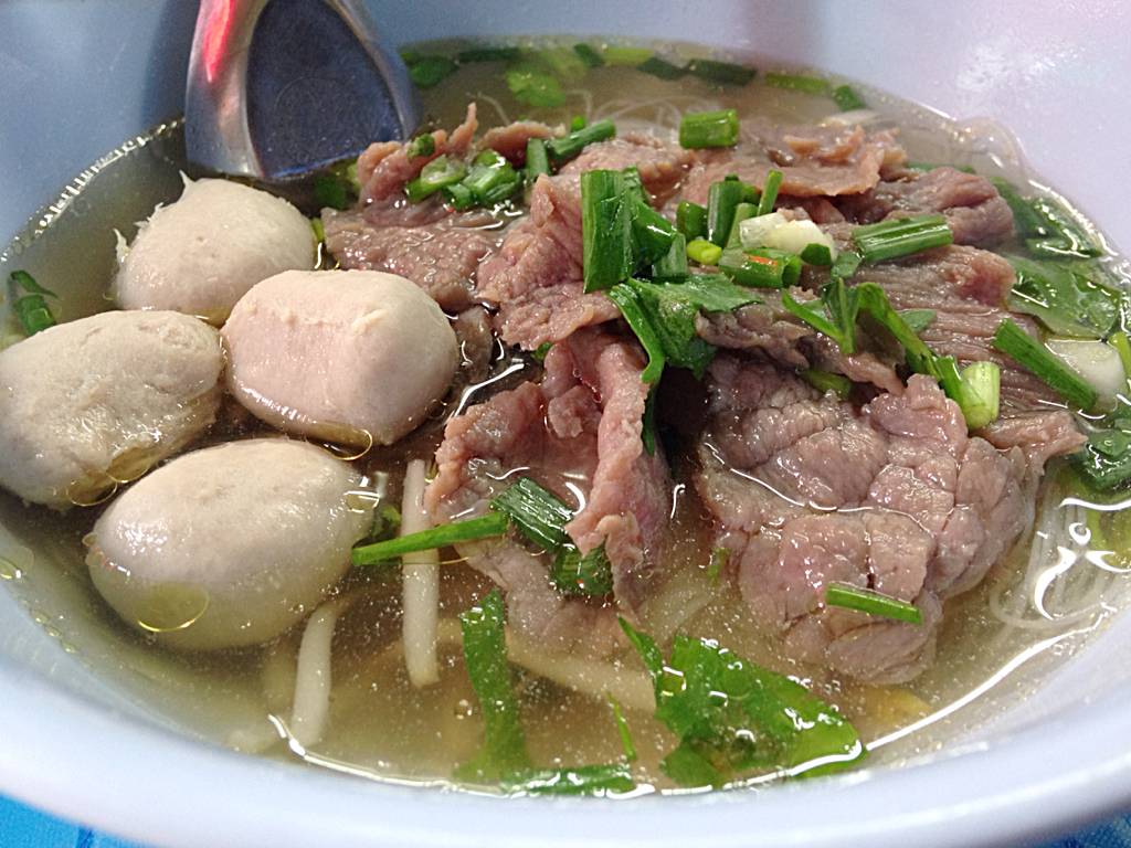 ก๋วยเตี๋ยวเนื้อ