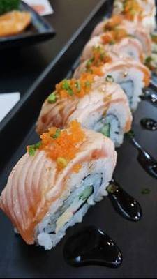 แซลมอนอาบุริ ที่ ร้านอาหาร Neta Sushi แซลมอนอาบุริ ที่ ร้านอาหาร Neta Sushi