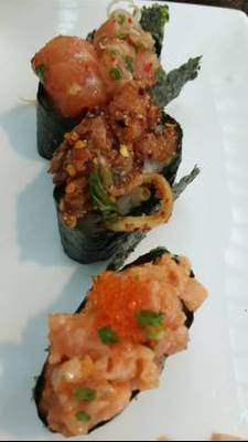 แซลมอนลาบ สไปร์ซี่ แซลมอนแซบ ที่ ร้านอาหาร Neta Sushi