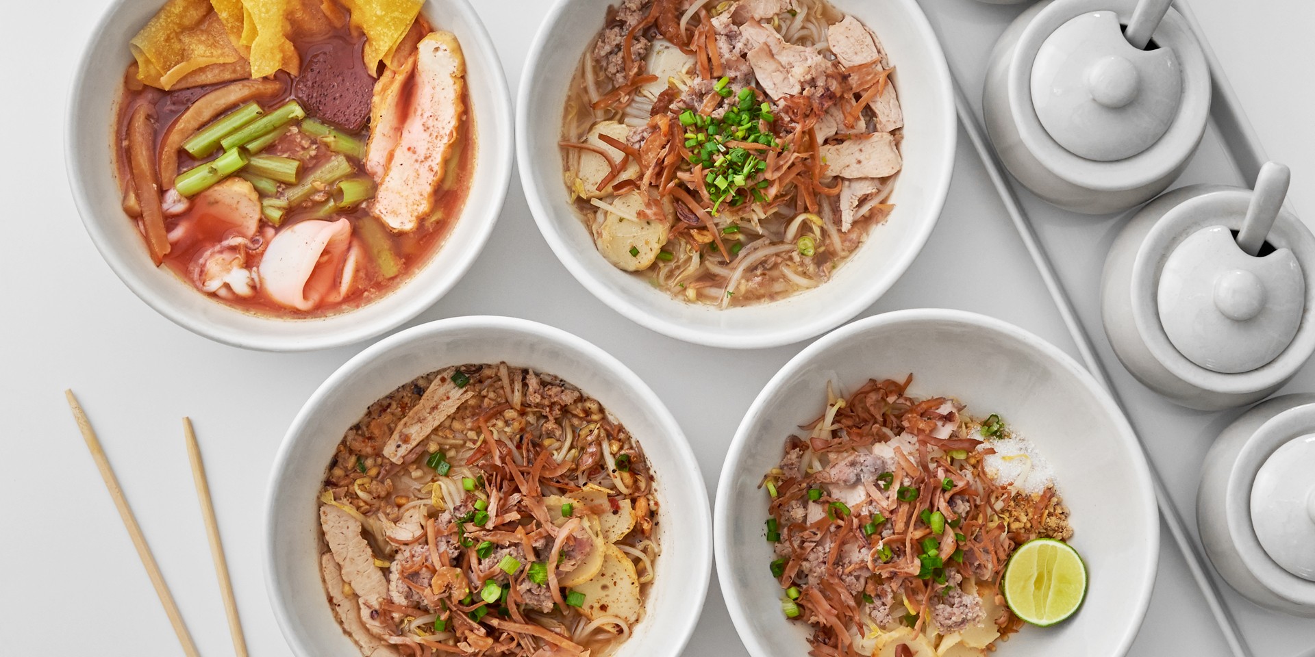 ซดแล้วซดอีก! กับน้ำซุปปลาหมึกแห้ง ที่ "ก๋วยเตี๋ยวบ้านบึง ซอย 12"