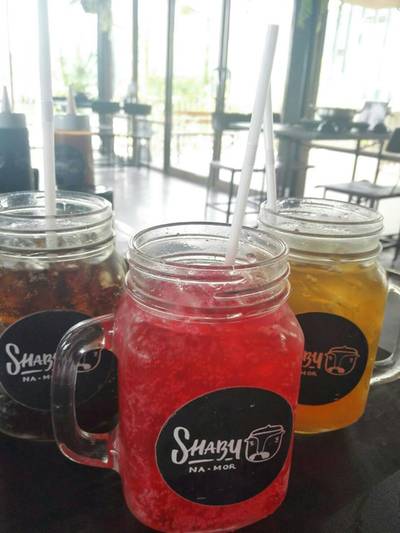 น้ำรีฟิว แต่ไม่รวมในบุฟเฟ่ต์นะคะ ที่ ร้านอาหาร Shabu Na-Mor Food Villa ราชพฤกษ์