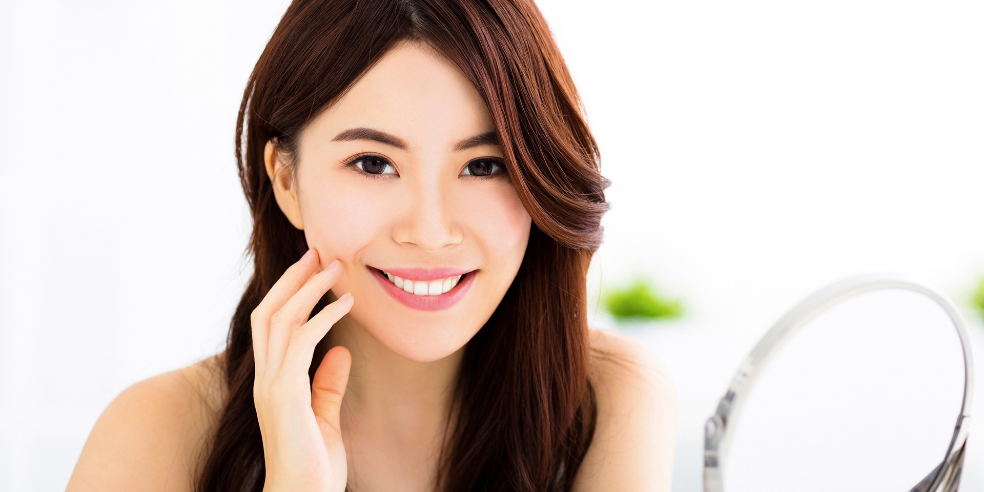 ครีม 3 ตัวขั้นเทพ! จัดการปัญหาหน้าลอก แต่งหน้าแล้วเป็นคราบได้อยู่หมัด!