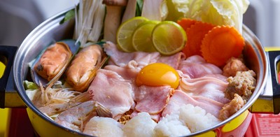 เติมความแซ่บให้ชีวิตกับหม้อไฟและกระทะร้อนสูตรเด็ดที่ร้าน OHO หน้าหม้อ