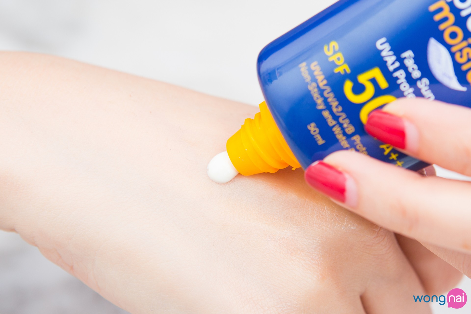 4 ครีมกันแดดที่ใช้แล้วต้องซื้อต่อ! ไม่สิว ไม่มัน รูขุมขนไม่กว้าง