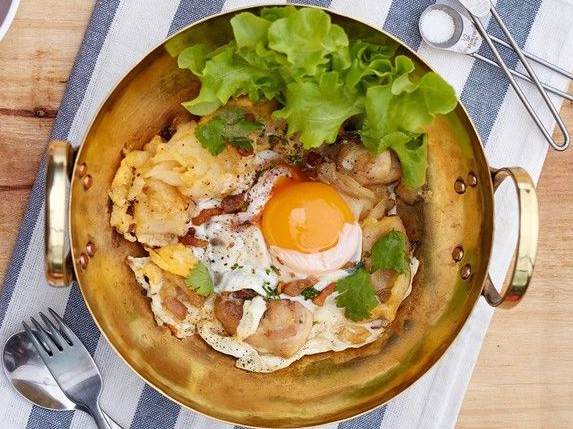 ก๋วยเตี๋ยวคั่วไก่ ก๋วยเตี๋ยวคั่วไก่