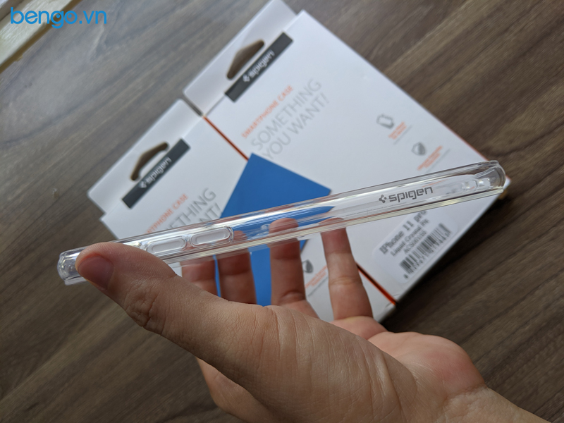 Ốp lưng iPhone 11 SPIGEN Liquid Crystal Fit