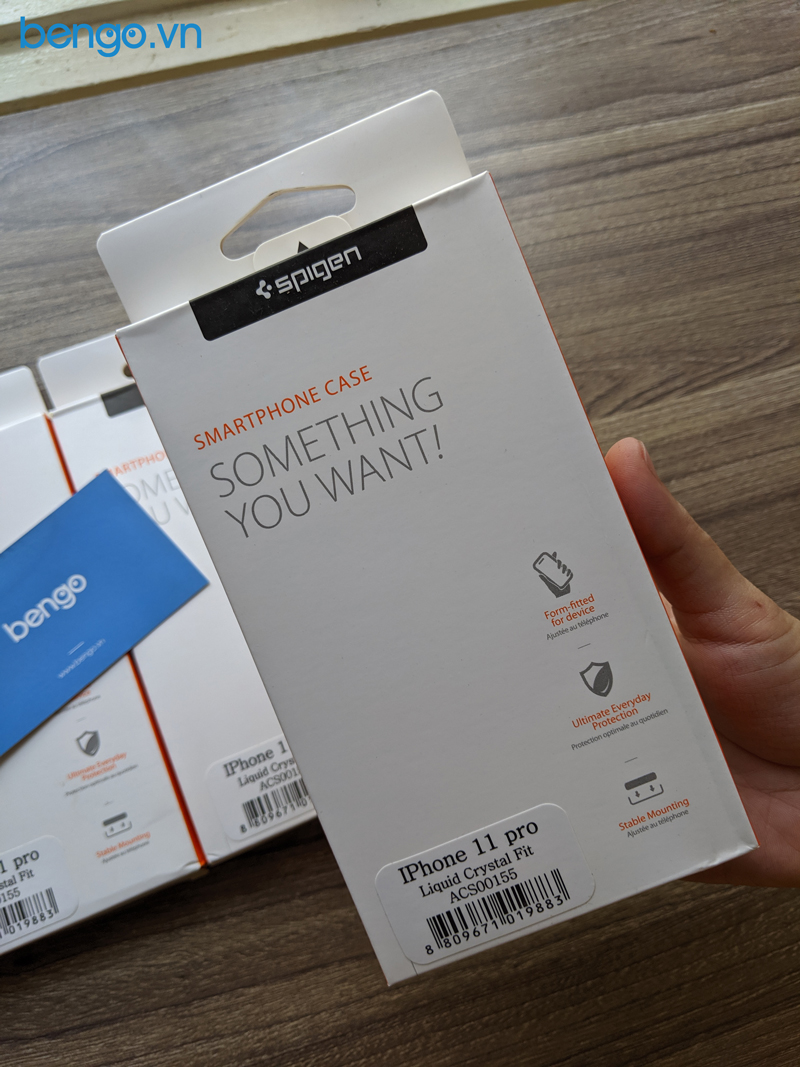 Ốp lưng iPhone 11 SPIGEN Liquid Crystal Fit