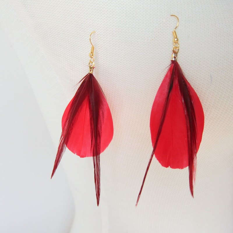 红色羽毛耳环 (荣登pinkoi首页设计精品)