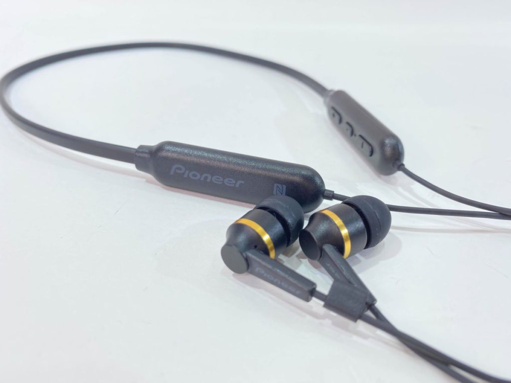 Pioneer C7 以輕巧及性價比取勝