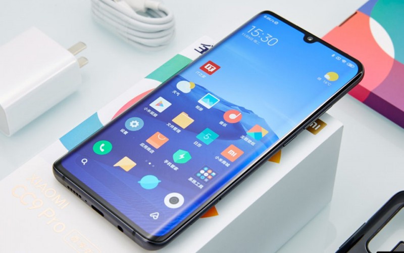 小米10定價$4,999,但論性價比,全不輸蝕。