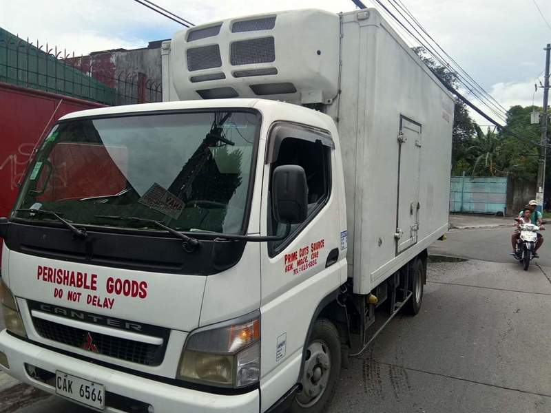 RAY RAY TRUCKING SERVICE REEFER VAN FOR RENT PostAds.ph