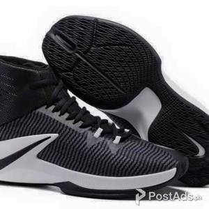 nike zoom clear out black