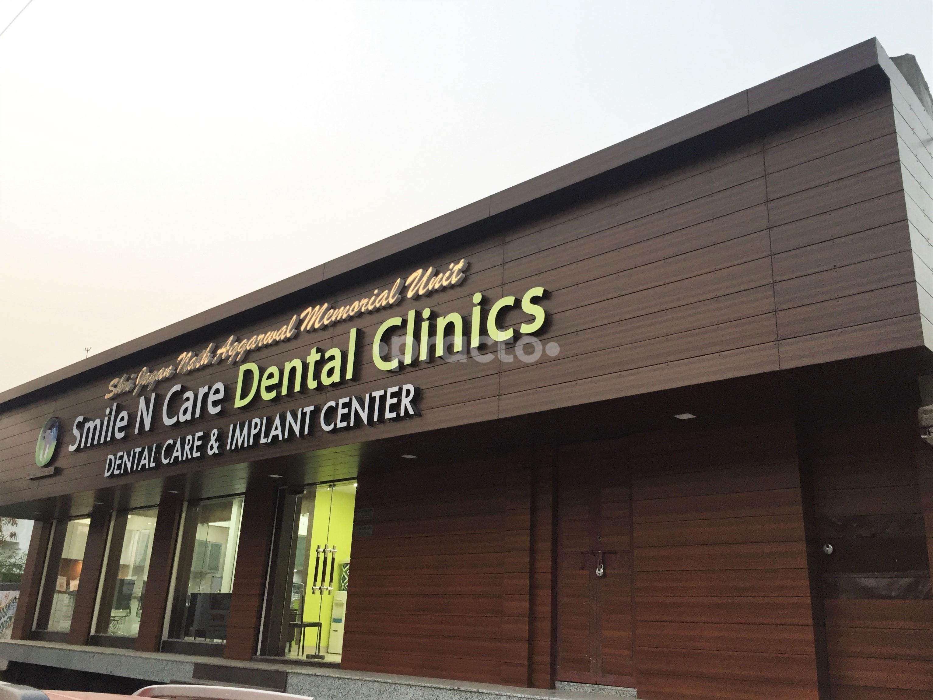 Smile Care Dental Group / Grimsby Dentist Smile Town