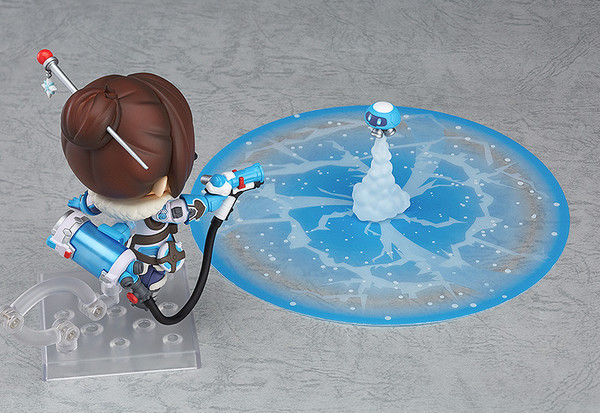 Nendoroid_757_overwatch_mei_classic_skin_edition_1492065390