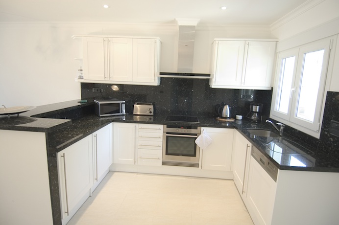 2 bedroom apartment For Sale in Benissa Coast - photograph 6