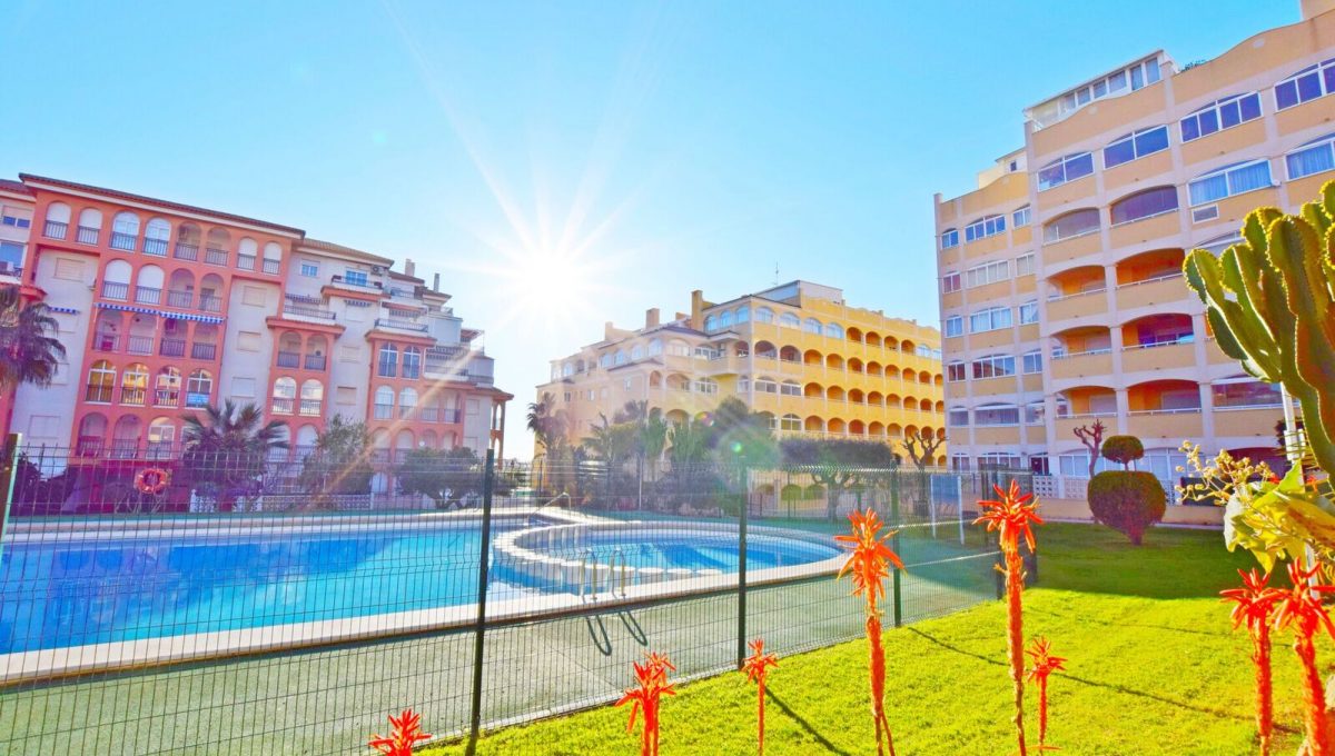 2 bedroom apartment For Sale in La Mata - Main Image