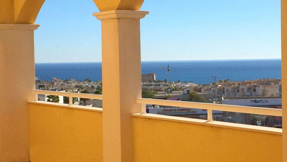 2 bedroom apartment For Sale in La Mata - photograph 11