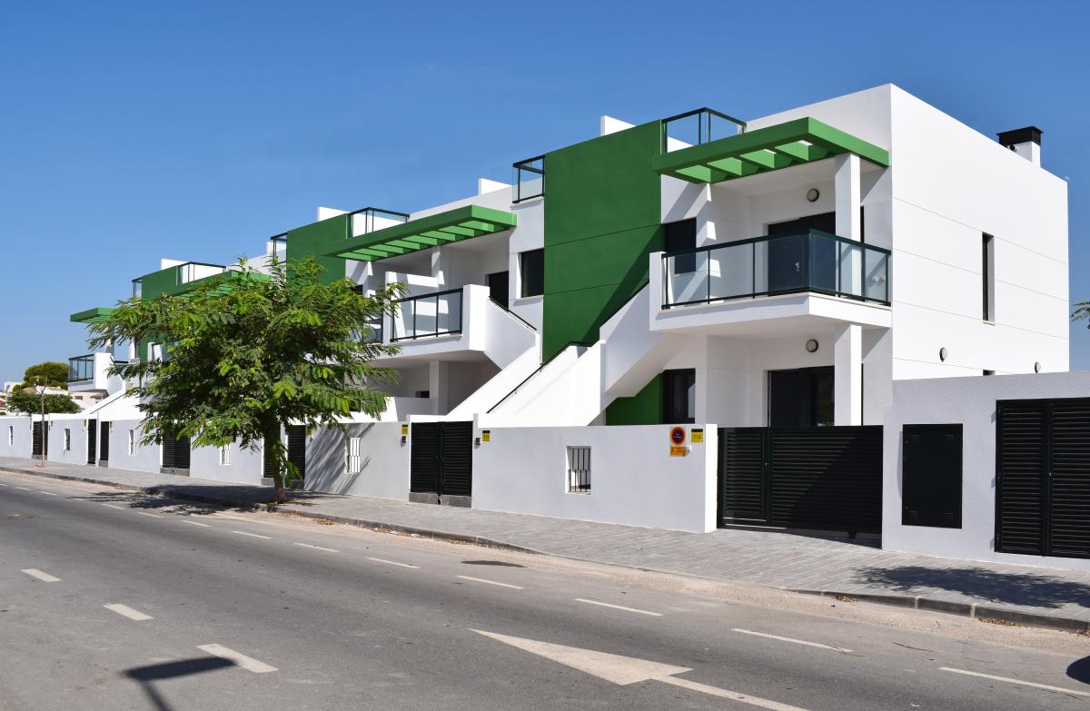 3 bedroom apartment For Sale in Mil Palmeras - photograph 2