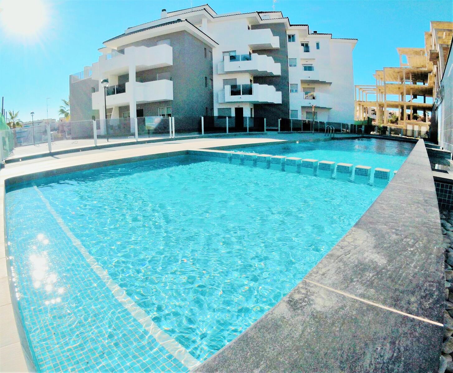 1 bedroom apartment For Sale in La Zenia - photograph 1
