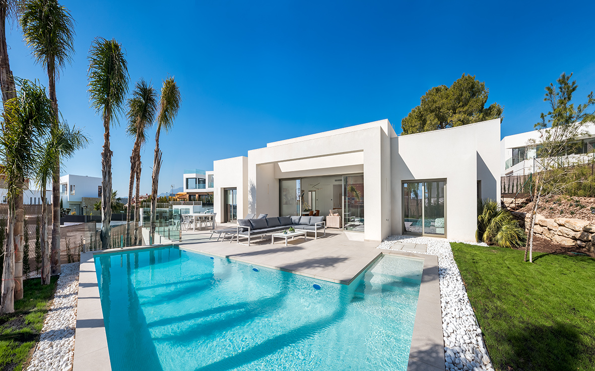4 bedroom villa For Sale in Finestrat - photograph 1