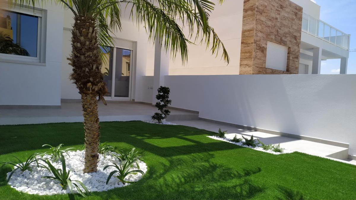 2 bedroom apartment For Sale in San Pedro Del Pinatar - photograph 1