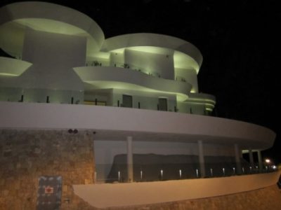 Venta. Villa en Benidorm