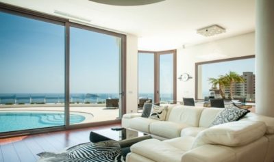 Venta. Villa en Benidorm
