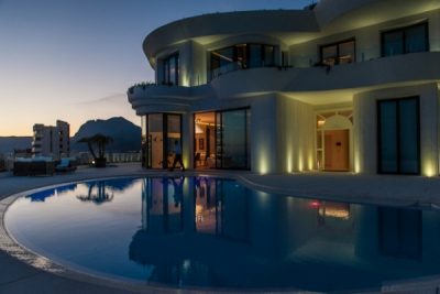 Venta. Villa en Benidorm