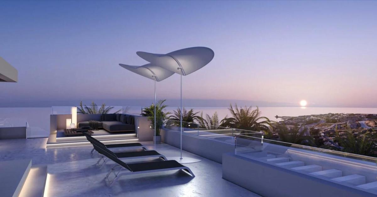 3 Bedrooms Penthouse for sale in Estepona