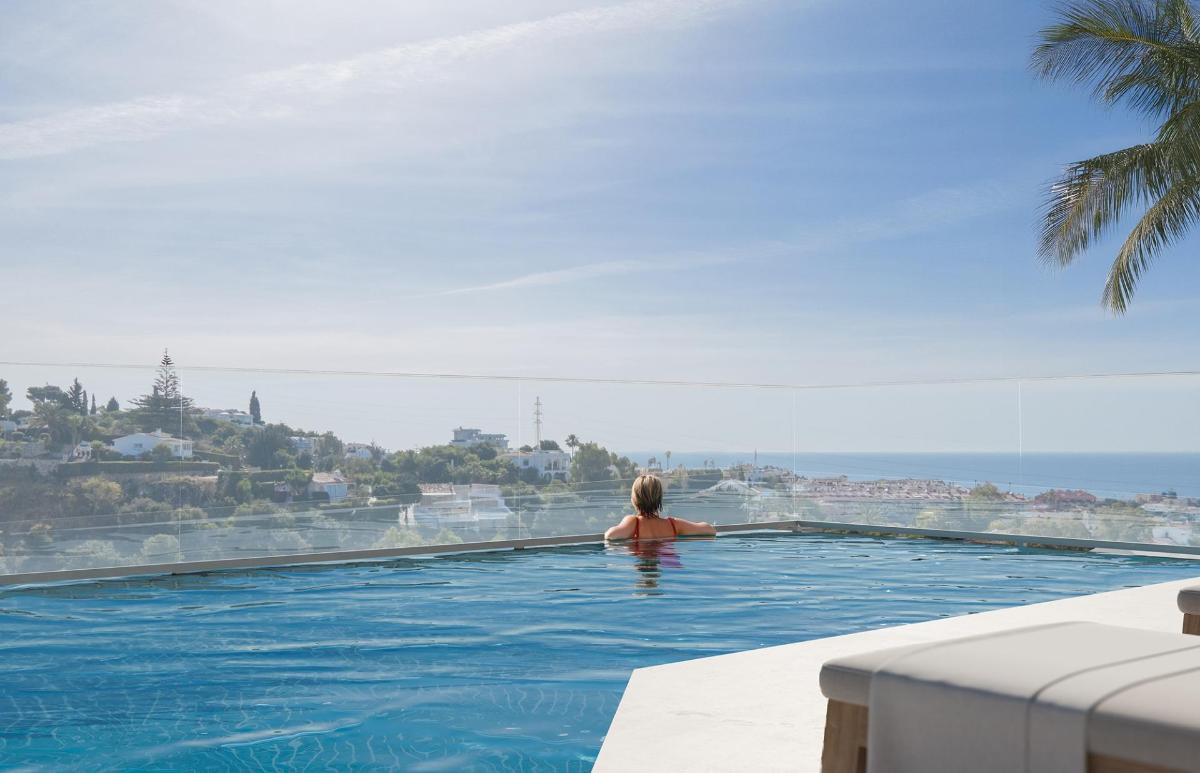 2 Bedrooms Penthouse for sale in Fuengirola