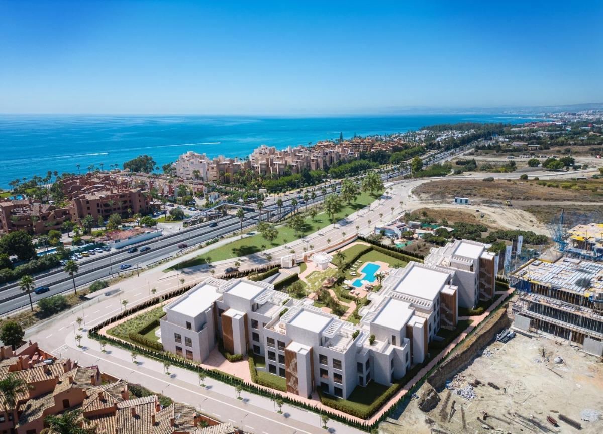 4 Bedrooms Penthouse for sale in Estepona