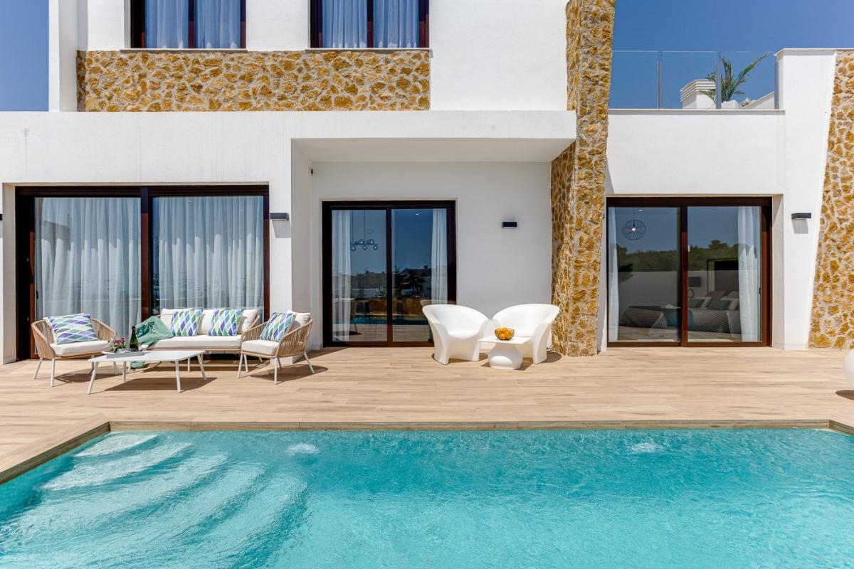 3 Bedrooms Villa for sale in Finestrat