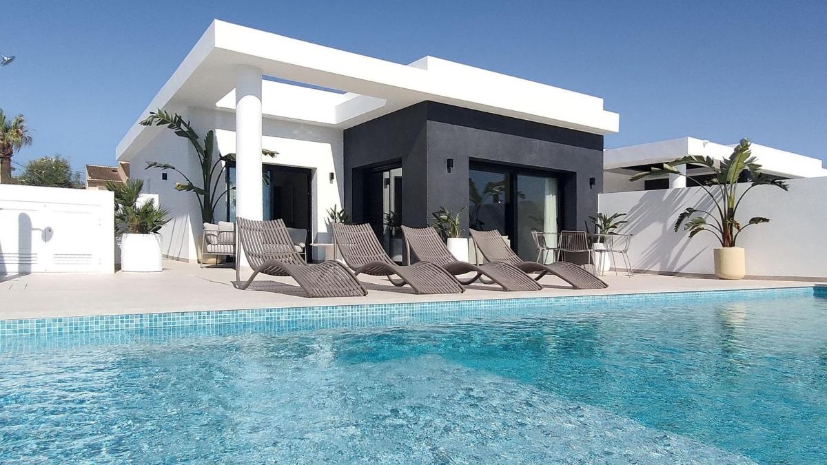 5 Bedrooms Villa for sale in Rojales
