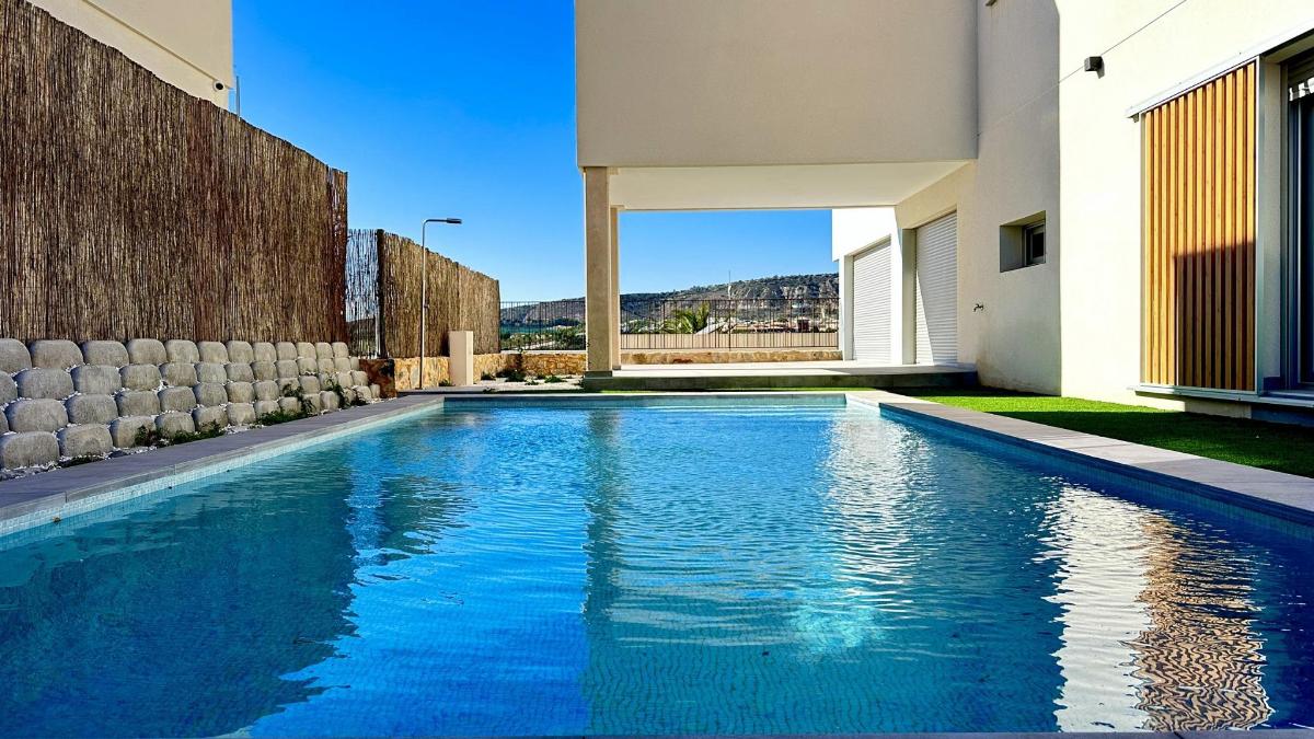 4 Bedrooms Villa for sale in Algorfa