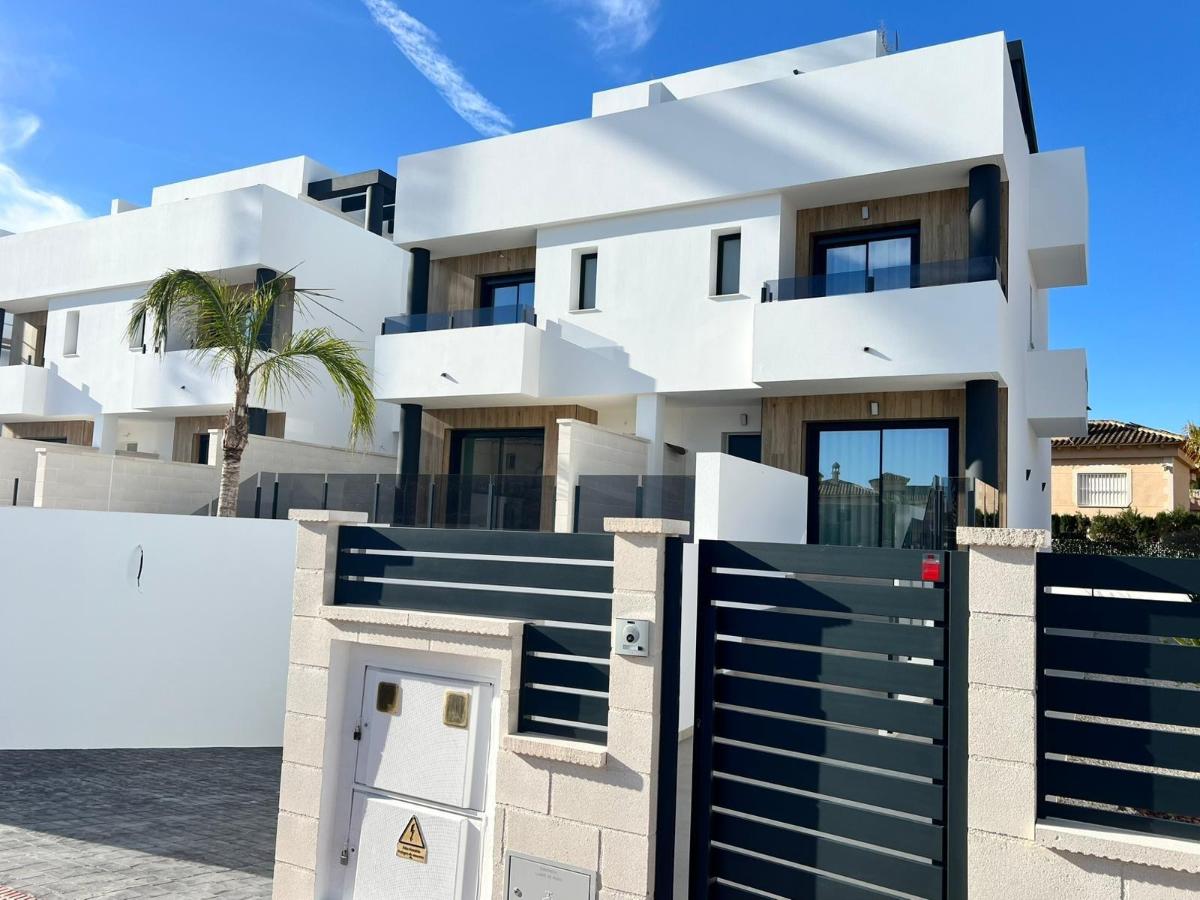 3 Bedrooms Villa for sale in Benferri