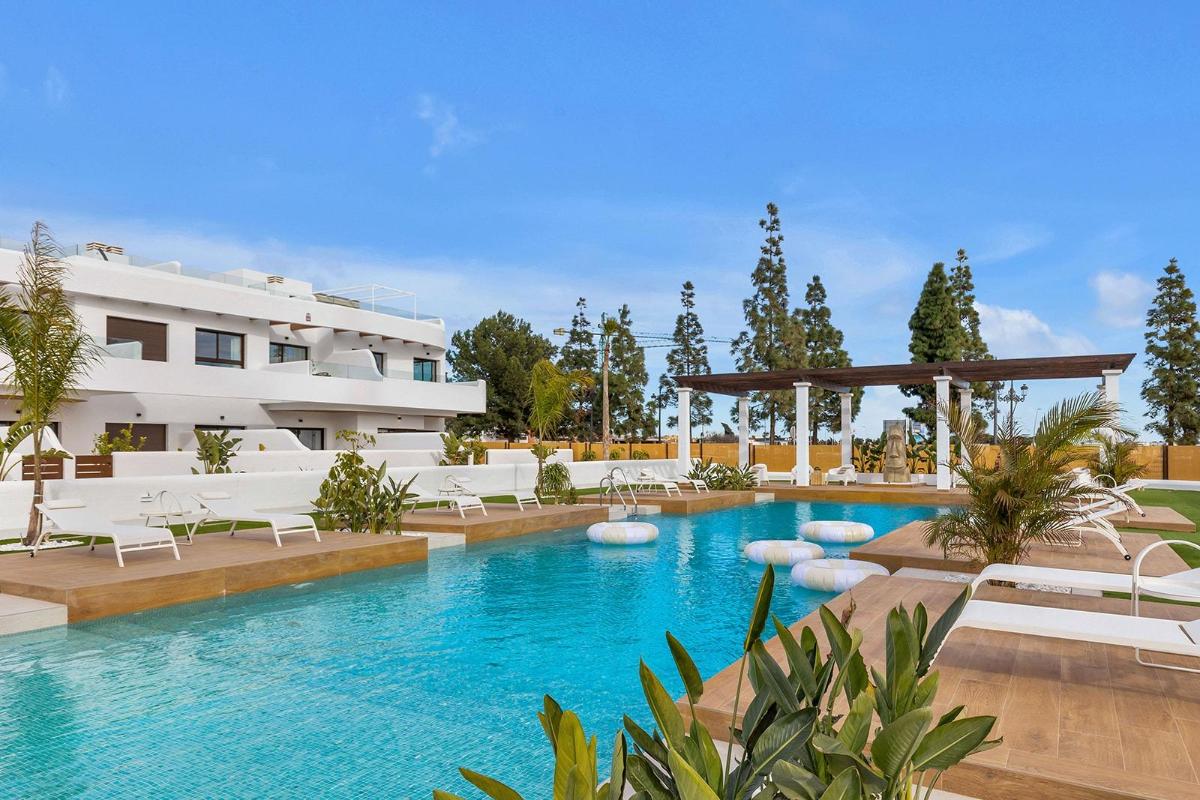 2 Bedrooms Penthouse for sale in Los Alcazares