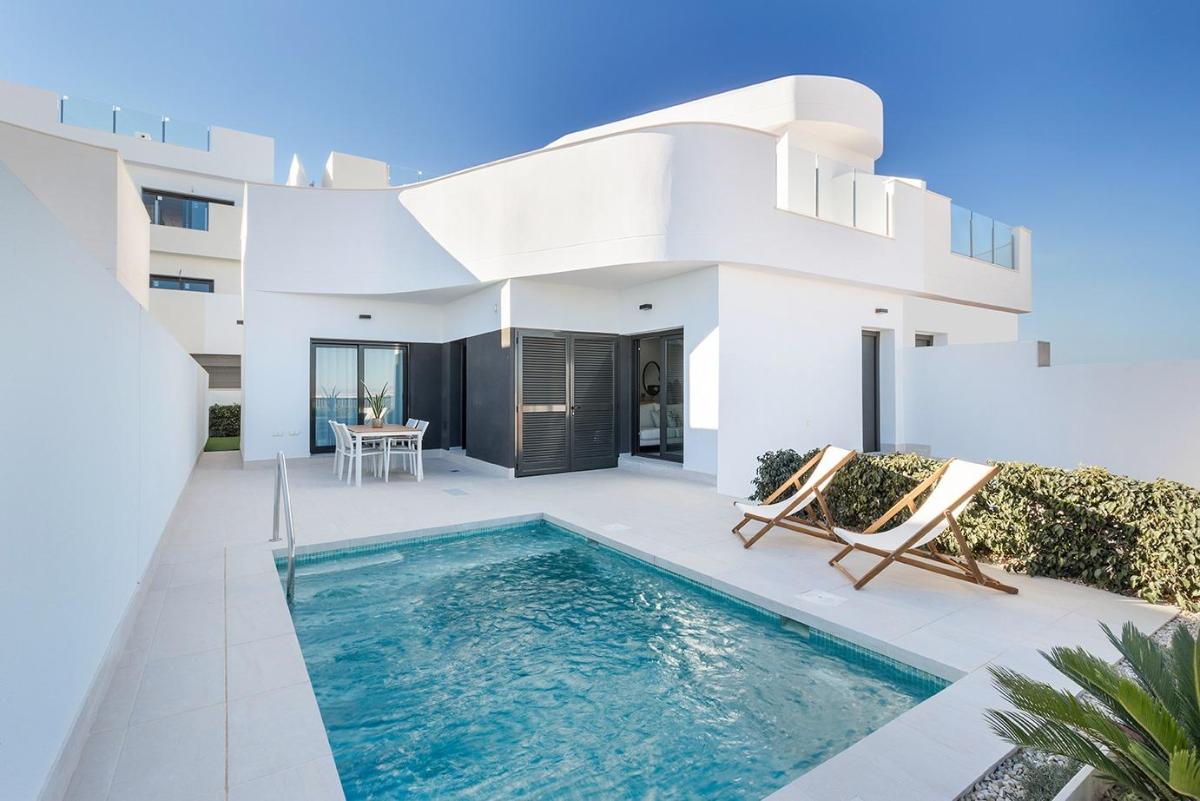 3 Bedrooms Villa for sale in Torrevieja