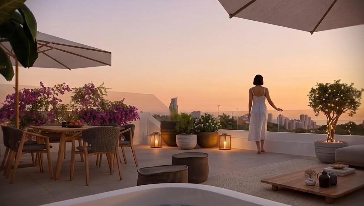 2 Bedrooms Penthouse for sale in Finestrat