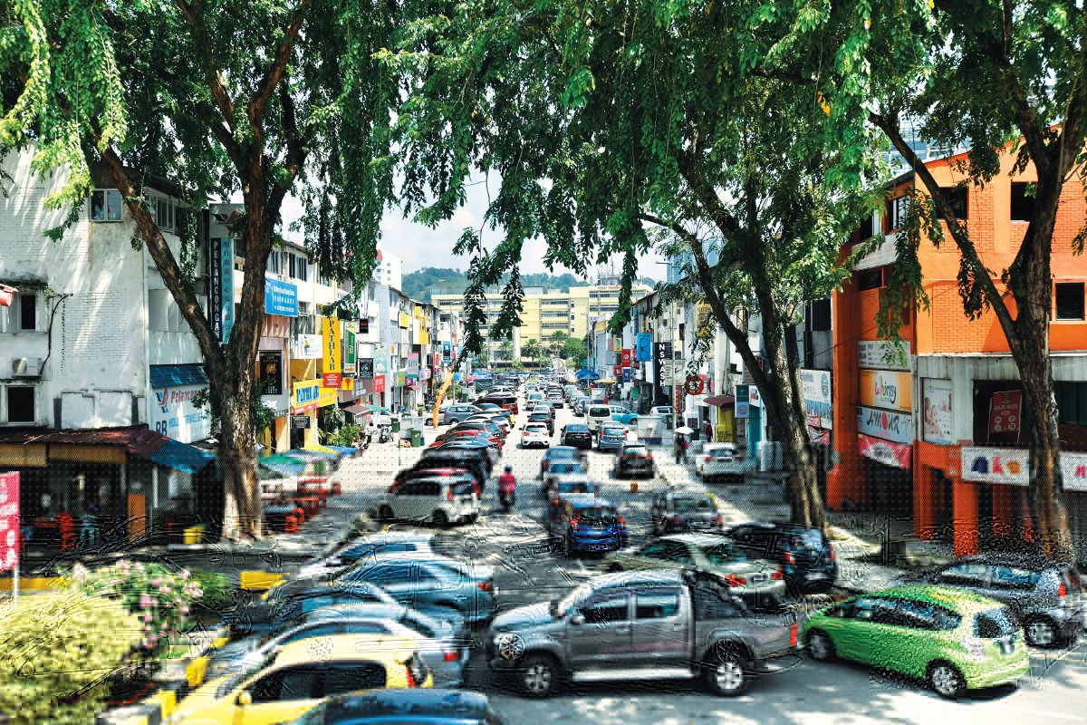 Bustling commercial centre off Old Klang Road
